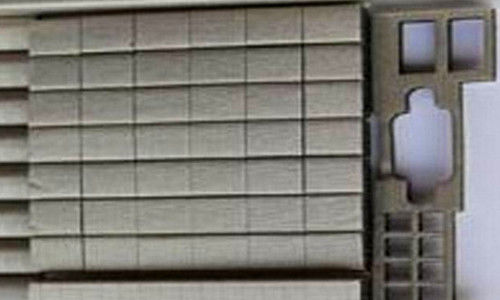 Αγώγιμη πυρκαγιά φύλλων UL94 V0 αφρού - μαξιλάρι καθυστερούντω για το ηλεκτρομαγνητικό προστατευτικό κάλυμμα